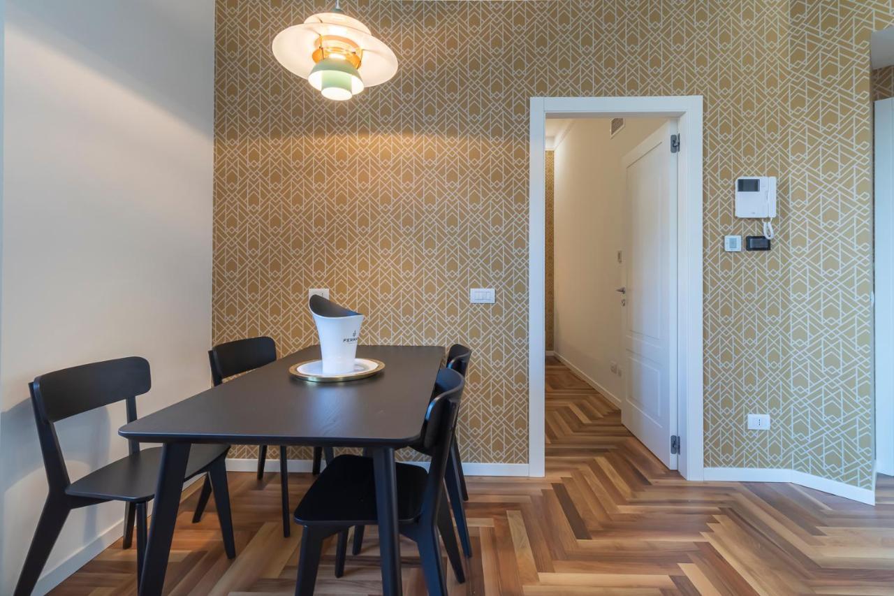 Luxury Apartment - Soperga 2 Milan Luaran gambar