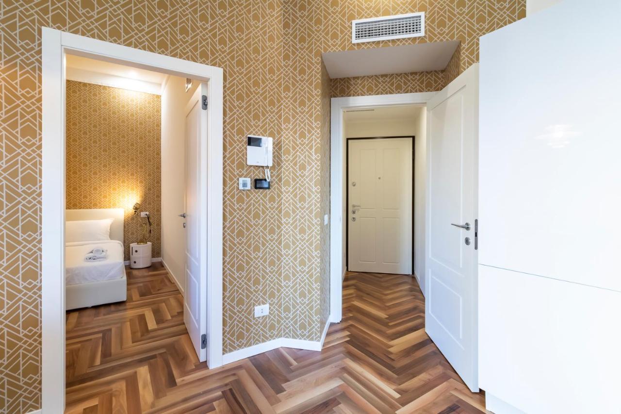 Luxury Apartment - Soperga 2 Milan Luaran gambar