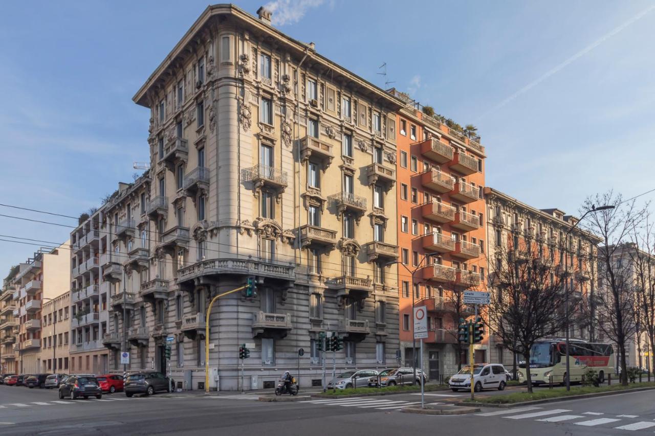 Luxury Apartment - Soperga 2 Milan Luaran gambar